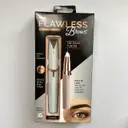 Фото 4 — Жіночий тример - коректор для брів Flawless brows