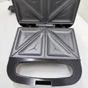 Photo 6 — Бутербродница Hoffmans HM-3003 • Компактная сэндвичница для кухни с мощностью 1000 Вт