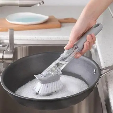 Щетка для мытья посуды DTMA с дозатором и насадками