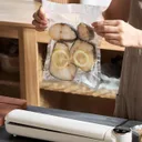 Фото 2 — Вакуумний пакувальник харчових продуктів Vacuum Sealer із сенсорним дисплеєм + 10 пакетів