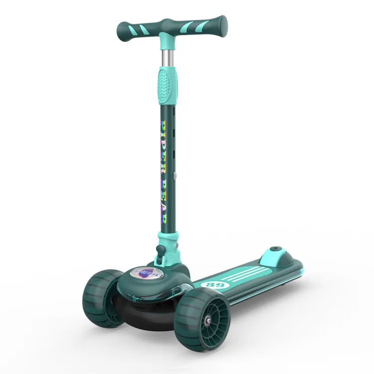 Kids 3-wheel foldable adjustable scooter with lights and music, green