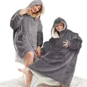 Фото 2 — Толстовка-плед Huggle Hoodie оверсайз, теплий, сіра, з капюшоном і великою кишенею для рук
