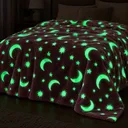 Фото 3 — Плед со светящимися в темноте HMD Magic Luminous 120×150 см, розовый