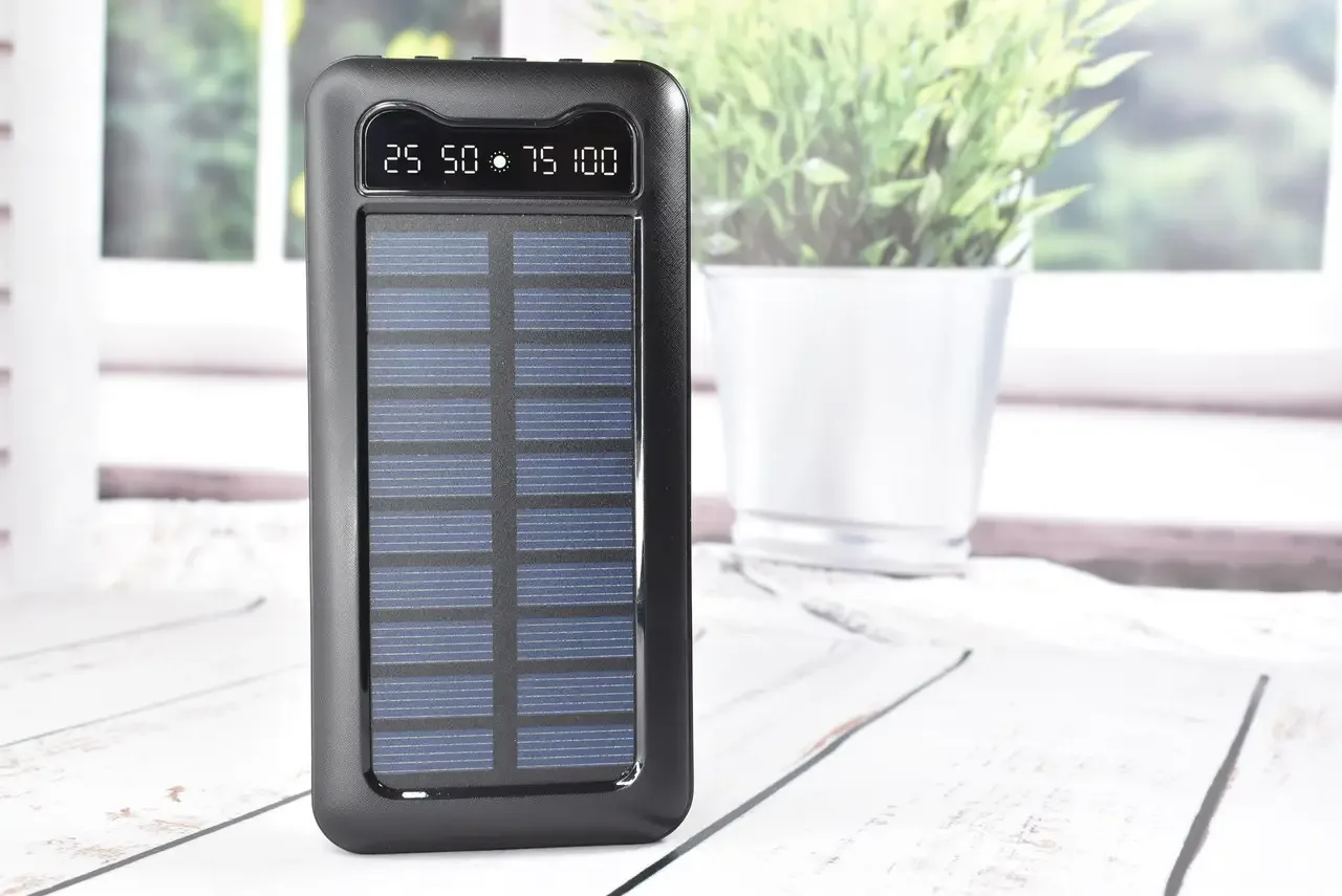 Solar power bank with built-in flashlight, 20000 mAh