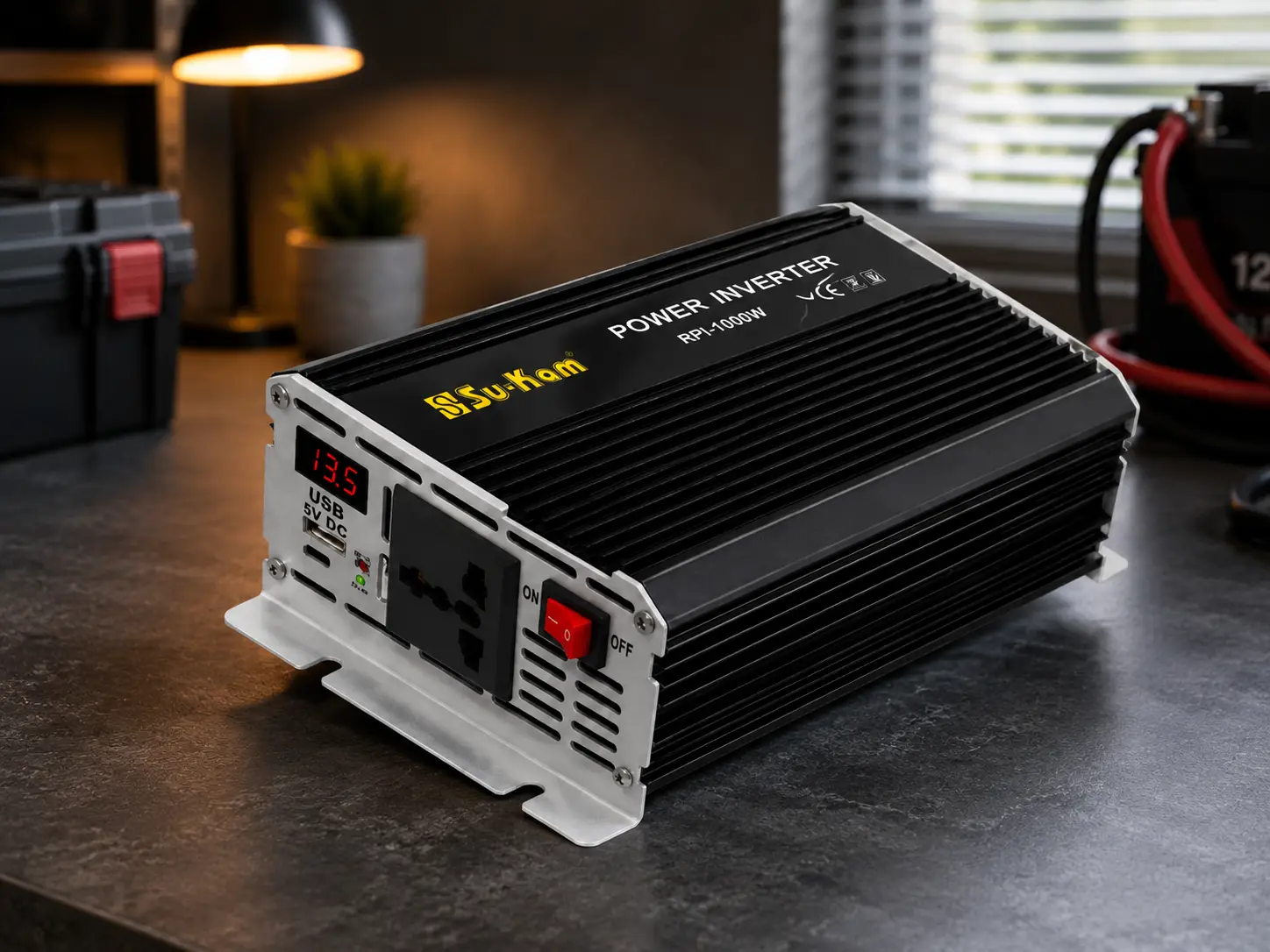 Преобразователь напряжения SU-KAM RPI 1000W, инвертор с вольтметром, 12-220 В