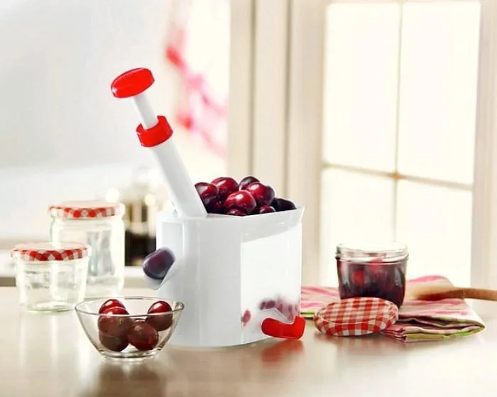 Прилад для видалення кісточок Helfer Hoff Cherry and Olive Corer