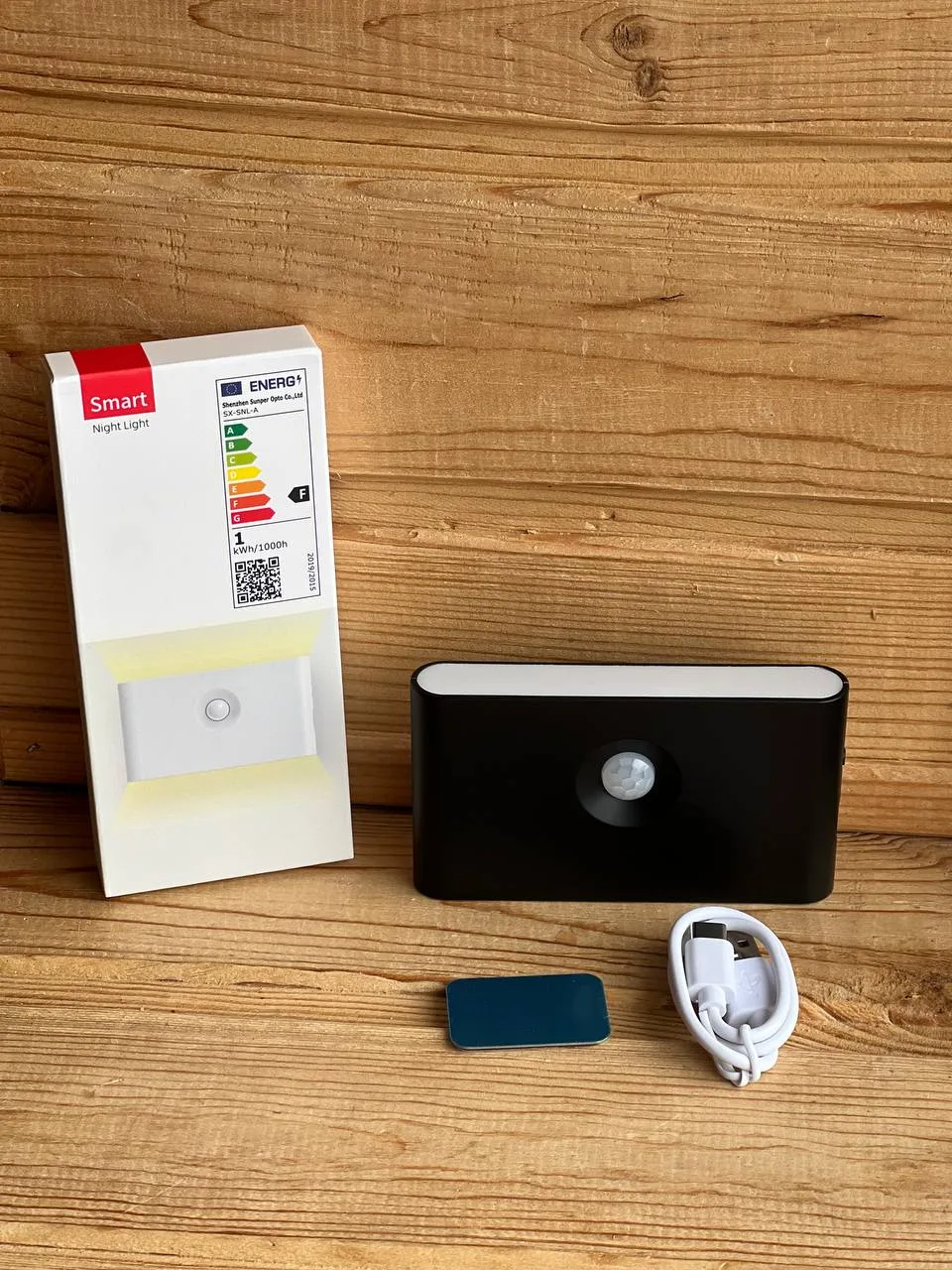 LED нічник Induction Lamp з датчиком світла, руху та магнітним кріпленням